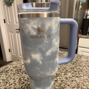 Stanley 40 ounce blue tie dye design